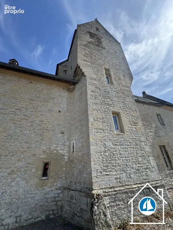 Maison 14 pièces 650 m² à vendre à Bayeux (14400) - photo 2