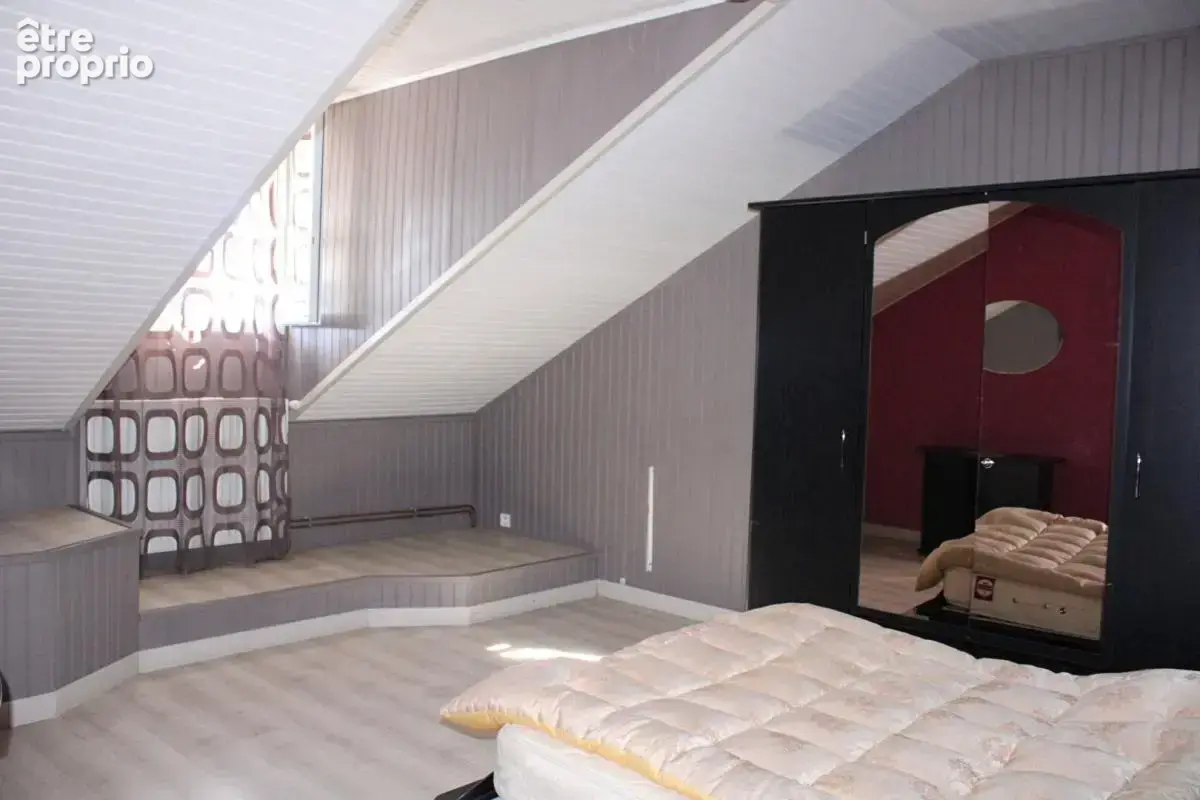 Exclusivité Naussac face au Lac Maison  5 pièce(s) 168 m2 avec une vue panoramique - photo 13
