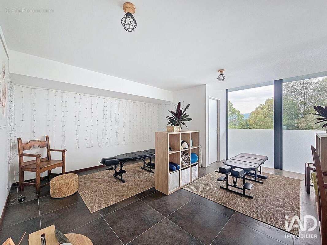 Photo 8 - Commerce à AMANCY