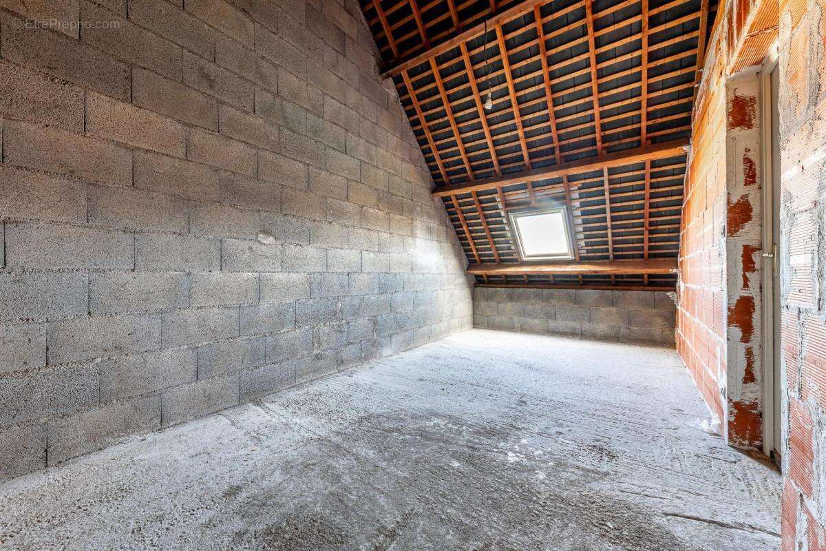 Maison à SAINT-JOUAN-DES-GUERETS