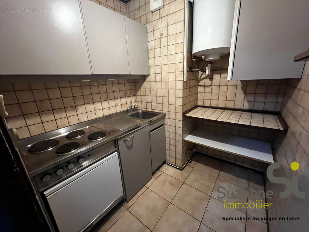 Kitchenette - Appartement à GRENOBLE