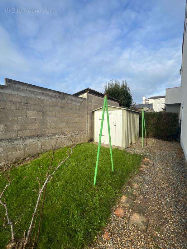 Appartement à MONTREUIL-JUIGNE