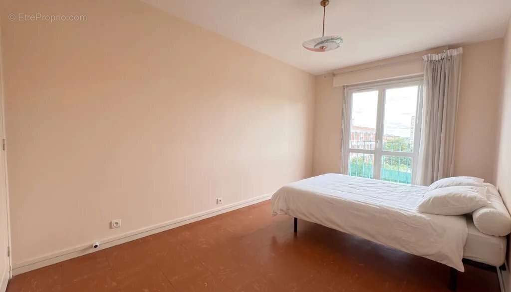 Appartement à SAINT-ANDRE-LES-VERGERS