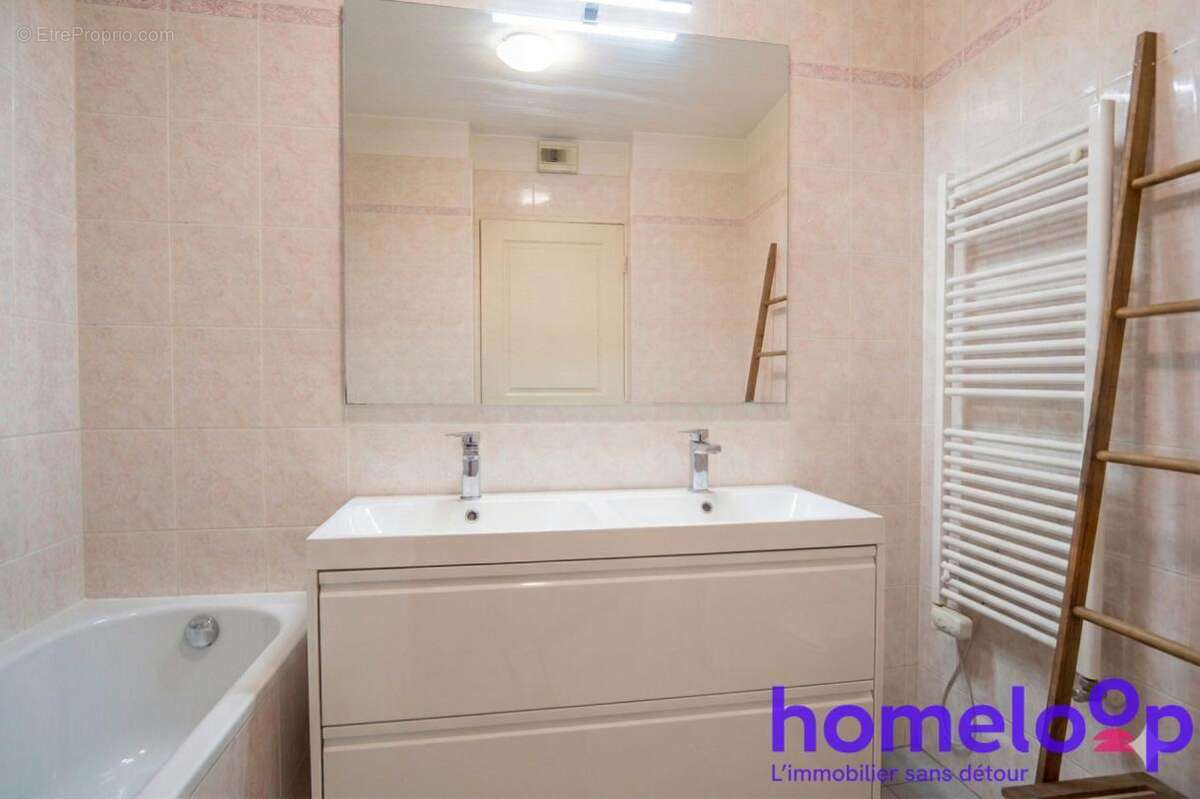 Appartement à LYON-8E