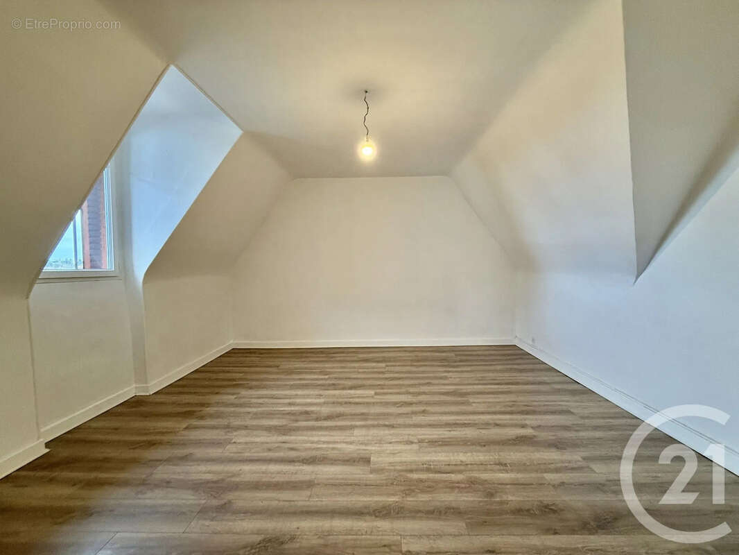 Appartement à YZEURE