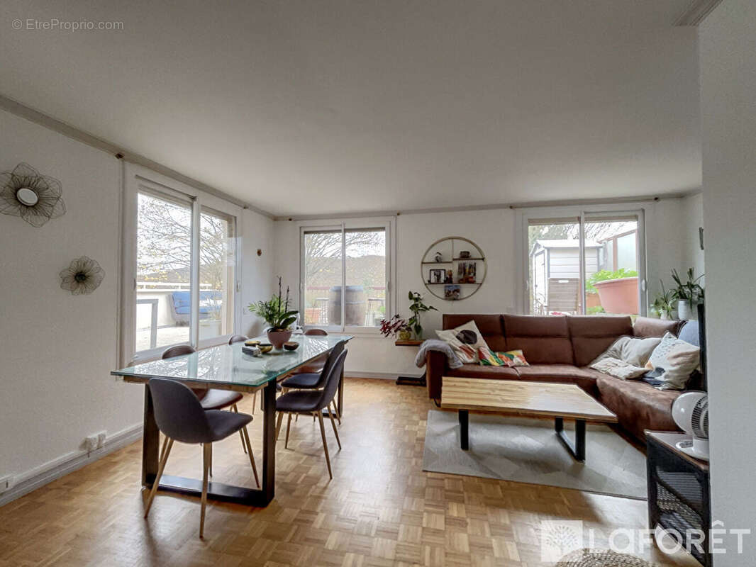 Appartement à GIF-SUR-YVETTE