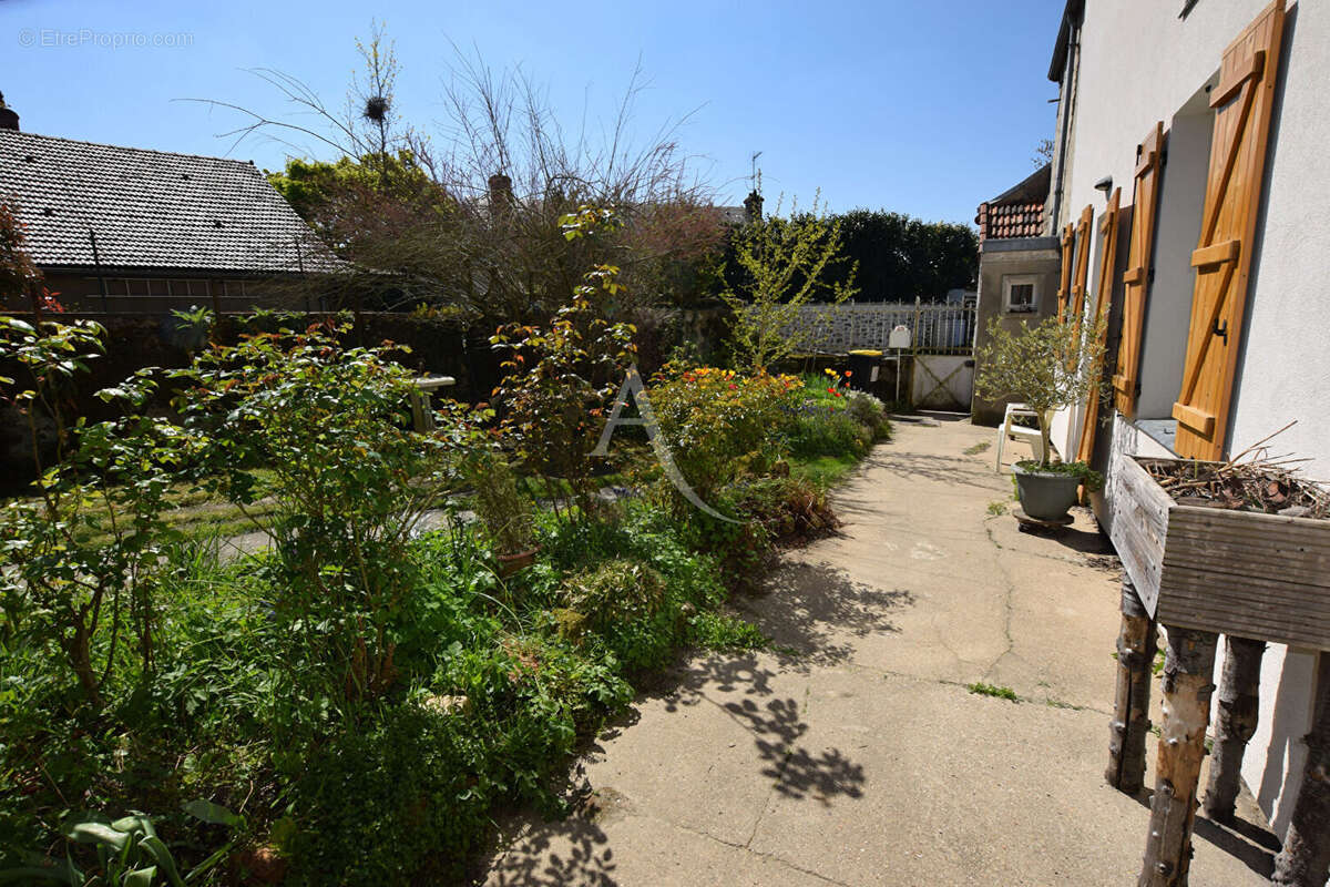 Maison à GOMETZ-LA-VILLE