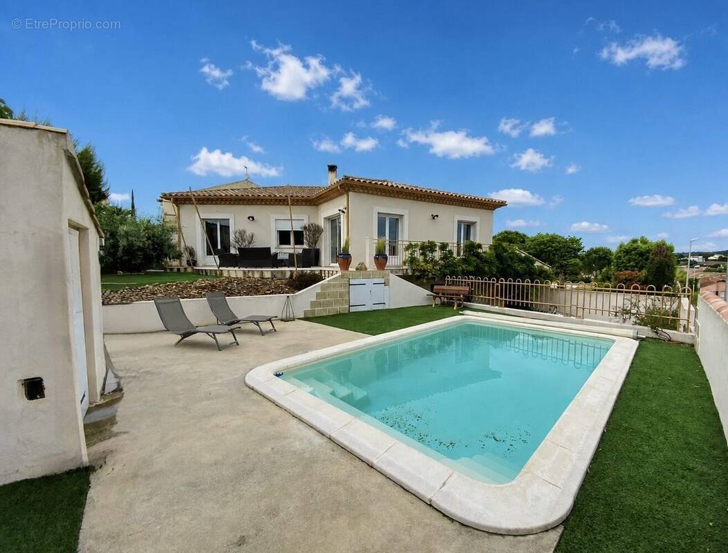 Maison à CREISSAN