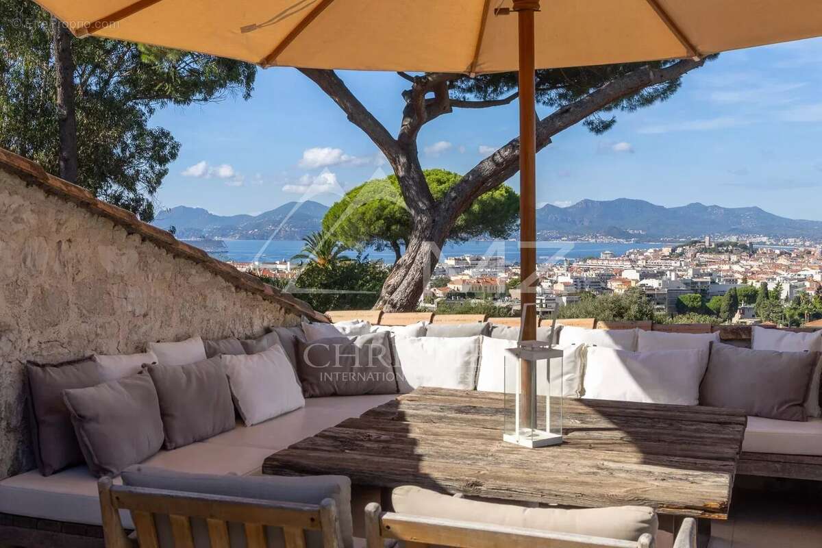 Appartement à CANNES
