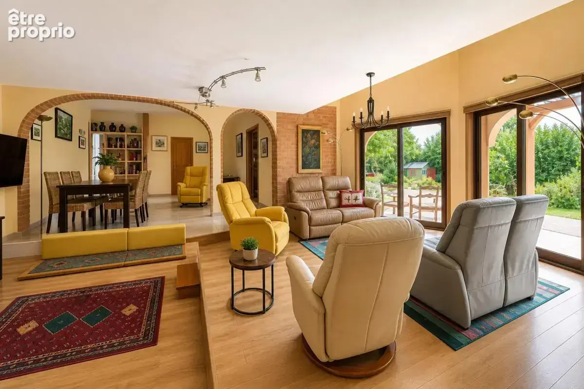 Maison solaire d'architecte de 12 pièces de 260 m² à Bias - photo 9