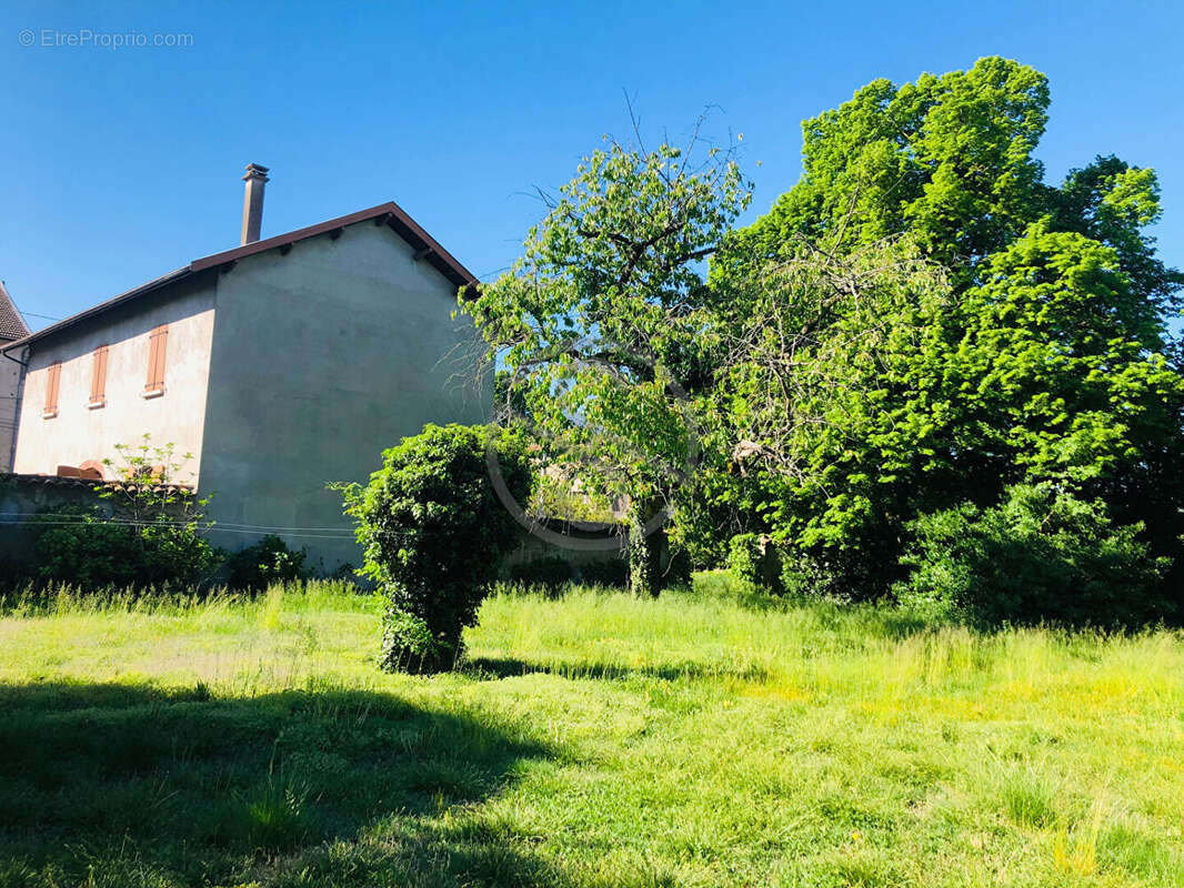 Maison à BEAUREPAIRE