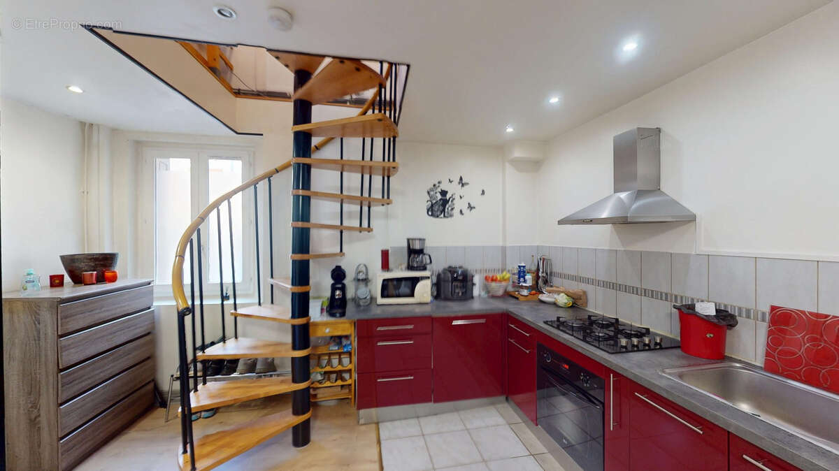 Maison à ROCHE-LA-MOLIERE