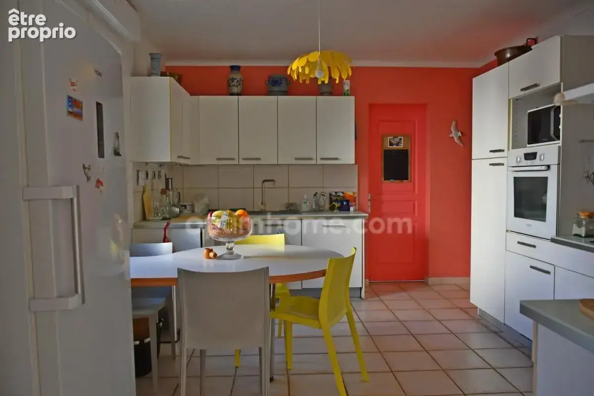 Maison familiale de plain-pied avec grande piscine intérieure, aux portes de la Gacilly - photo 6