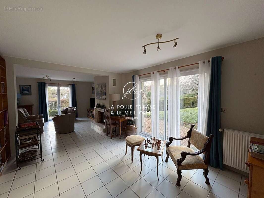 Maison à NOGENT-LE-ROI