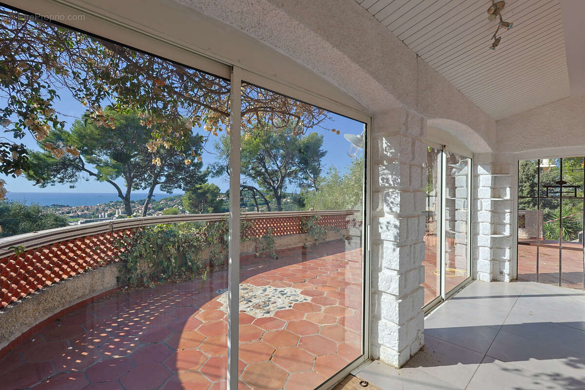 Maison à CARQUEIRANNE