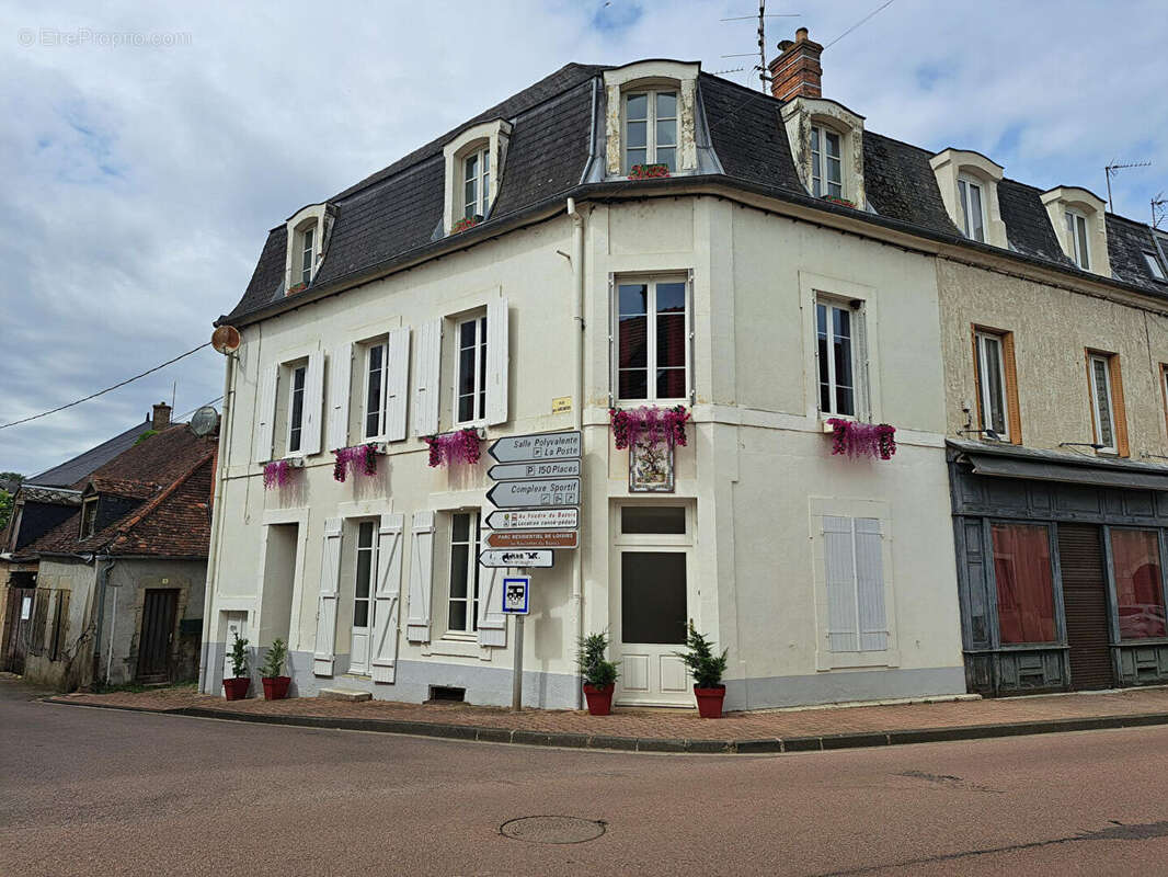 Maison à CHATILLON-EN-BAZOIS