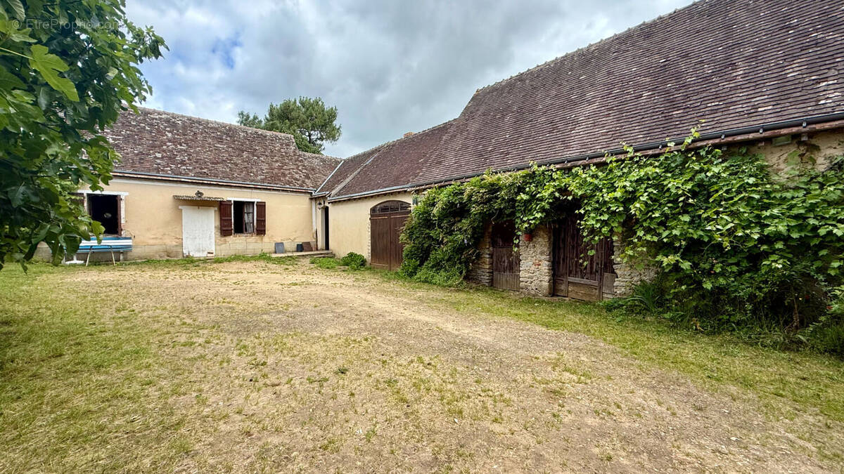 Maison à CONNERRE