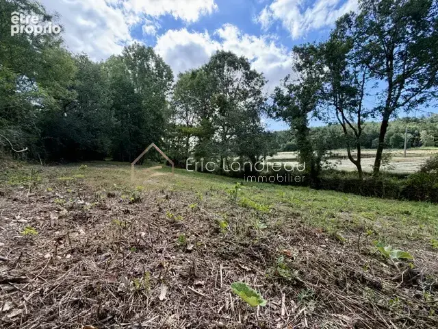 Terrain de 4575 m 2 avec un plan d'eau proche des commerces - photo 11