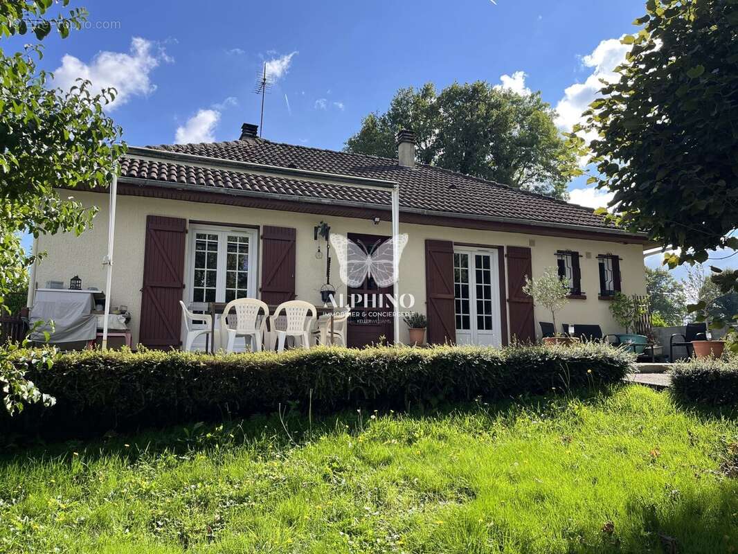 Maison à CHAILLAC-SUR-VIENNE