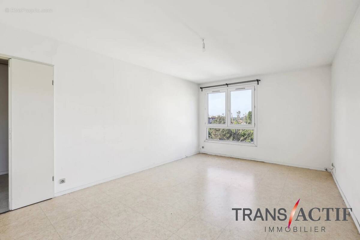 Appartement à ATHIS-MONS