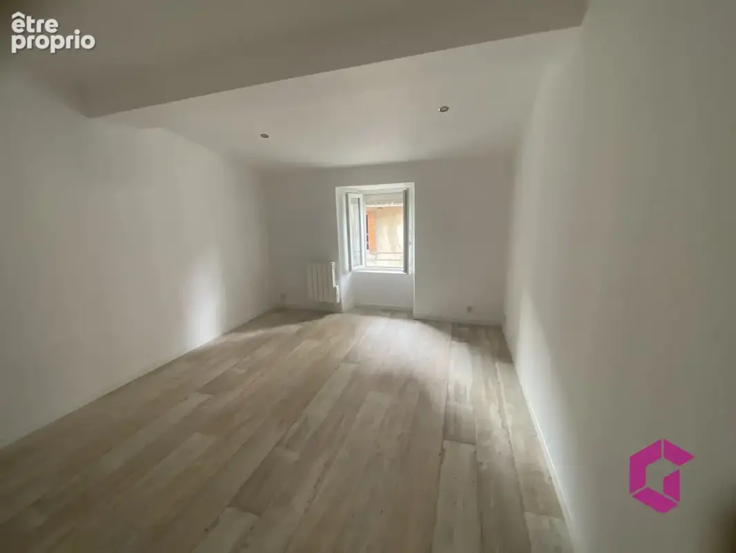 Maison de ville de 116 m2 mitoyenne, rénovée - 3 chambres (possibilité 4), possibilité de divisé en 2 appartem - photo 8