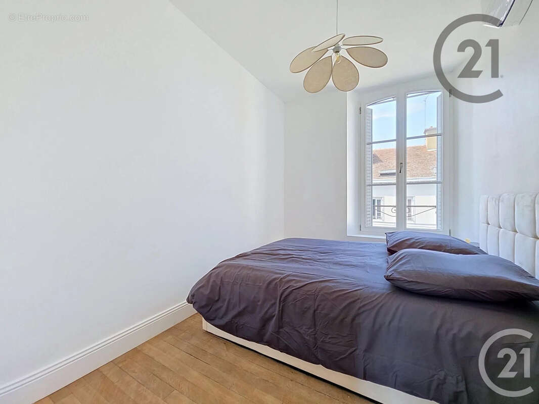 Appartement 85 m² à Sainte-Savine  - photo 4