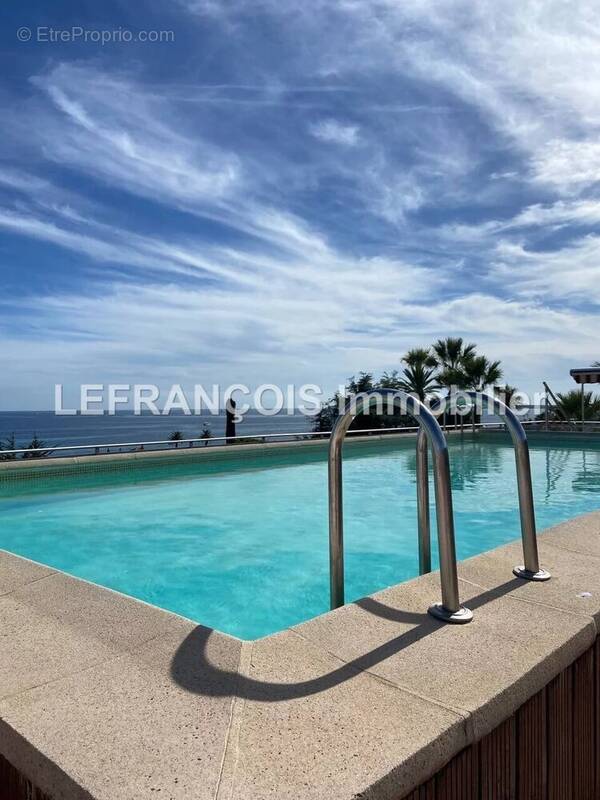 Appartement à VALLAURIS