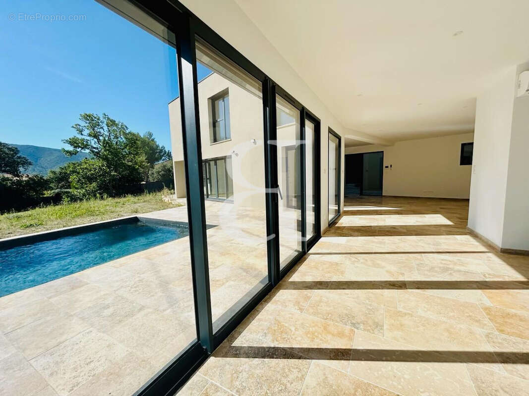 Maison à VAISON-LA-ROMAINE