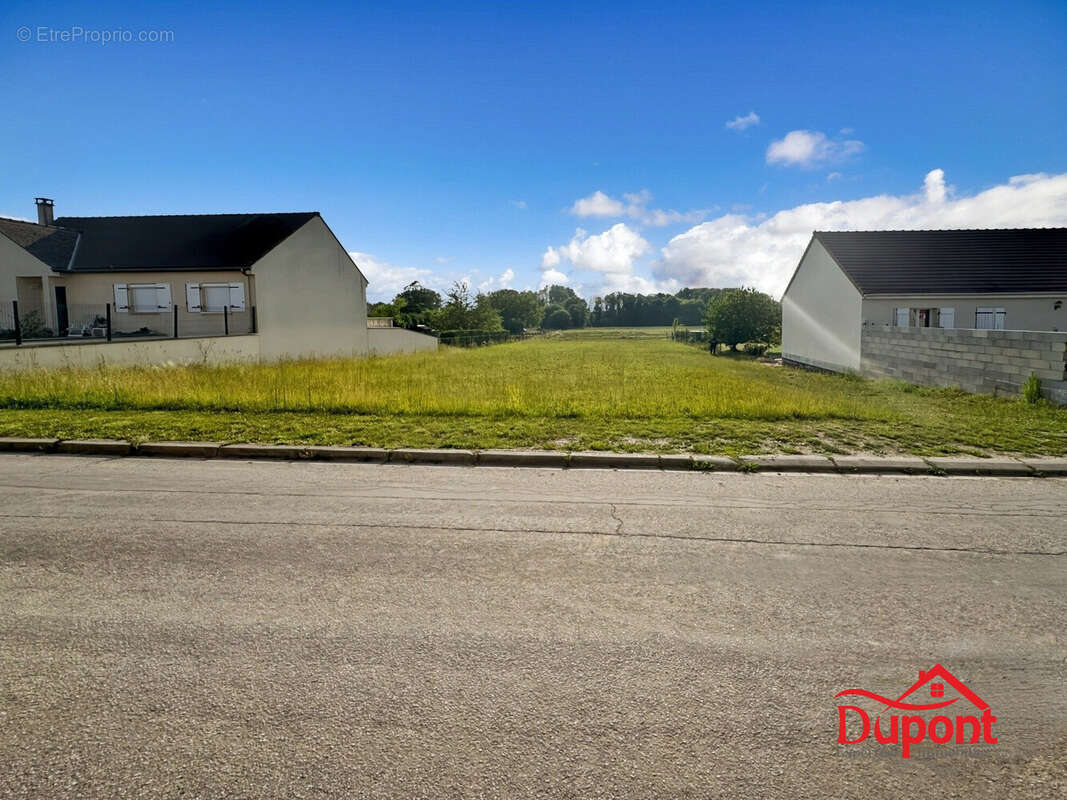 Terrain à VILLENAUXE-LA-PETITE