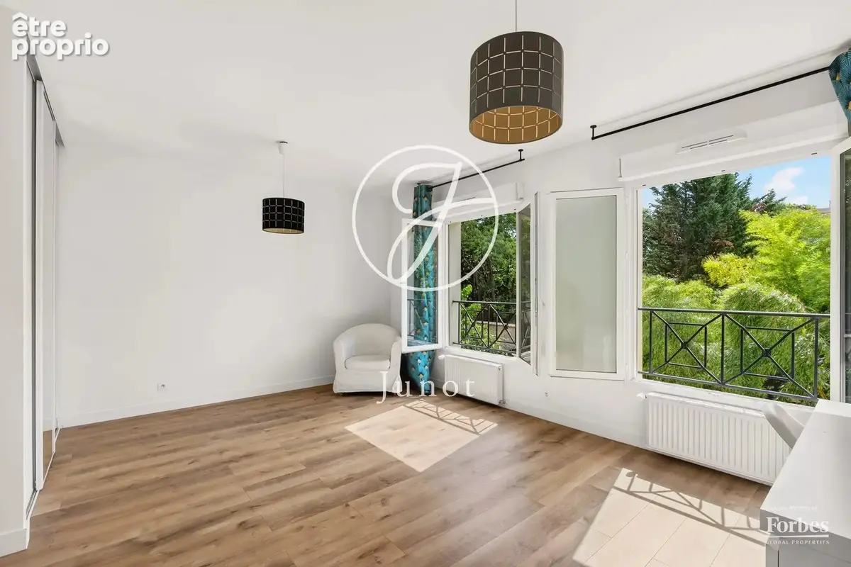 Chatou - GARE - Maison - 4 chambres - 207m² - Terrain 240m². - photo 7