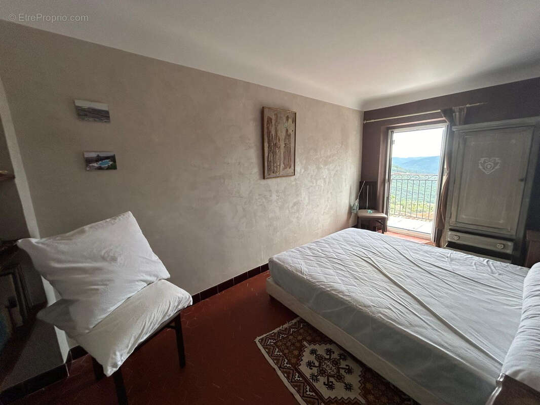 Appartement à COARAZE