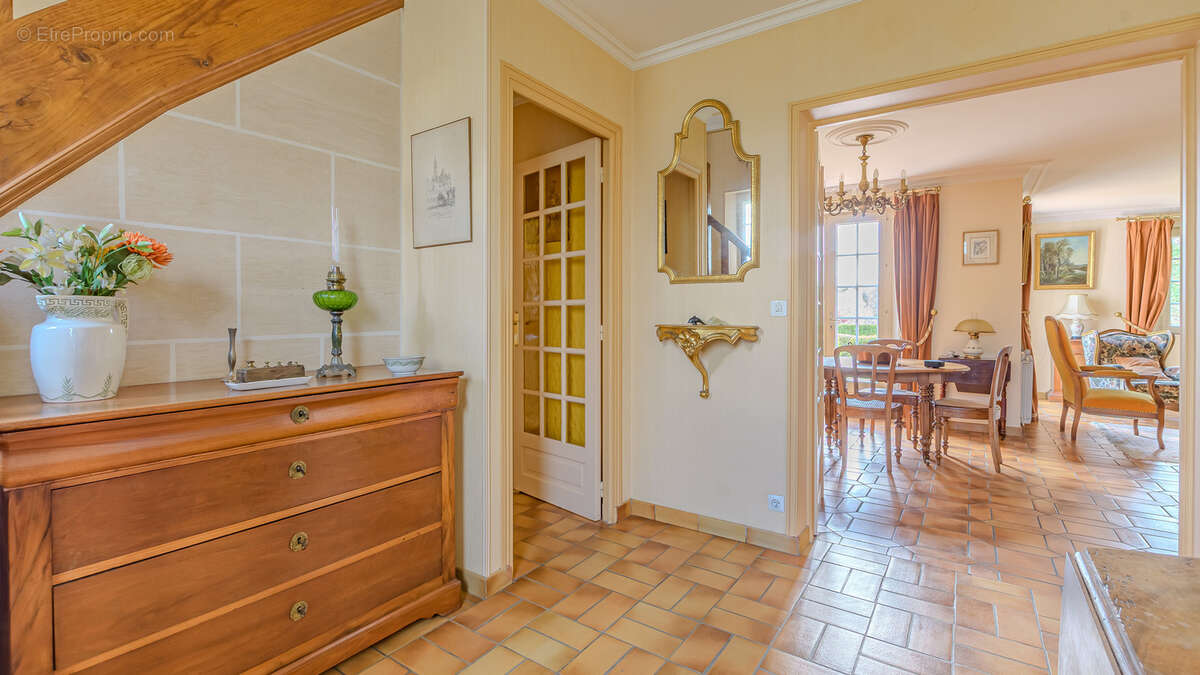 Maison à AVILLY-SAINT-LEONARD