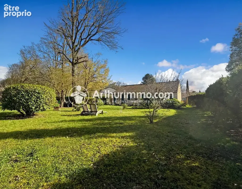 Maison de plain pied sur un vaste terrain en bordure de foret - photo 16