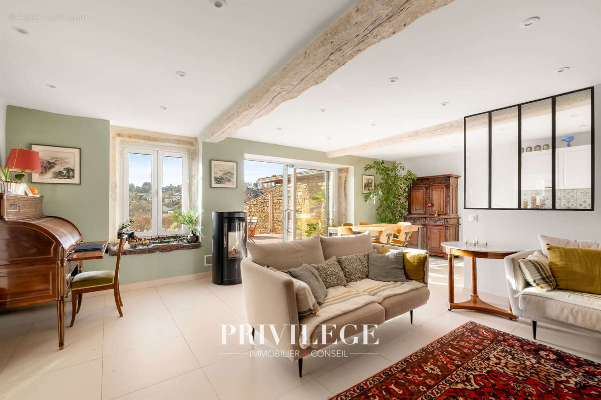 Maison à SAINT-DIDIER-AU-MONT-D'OR