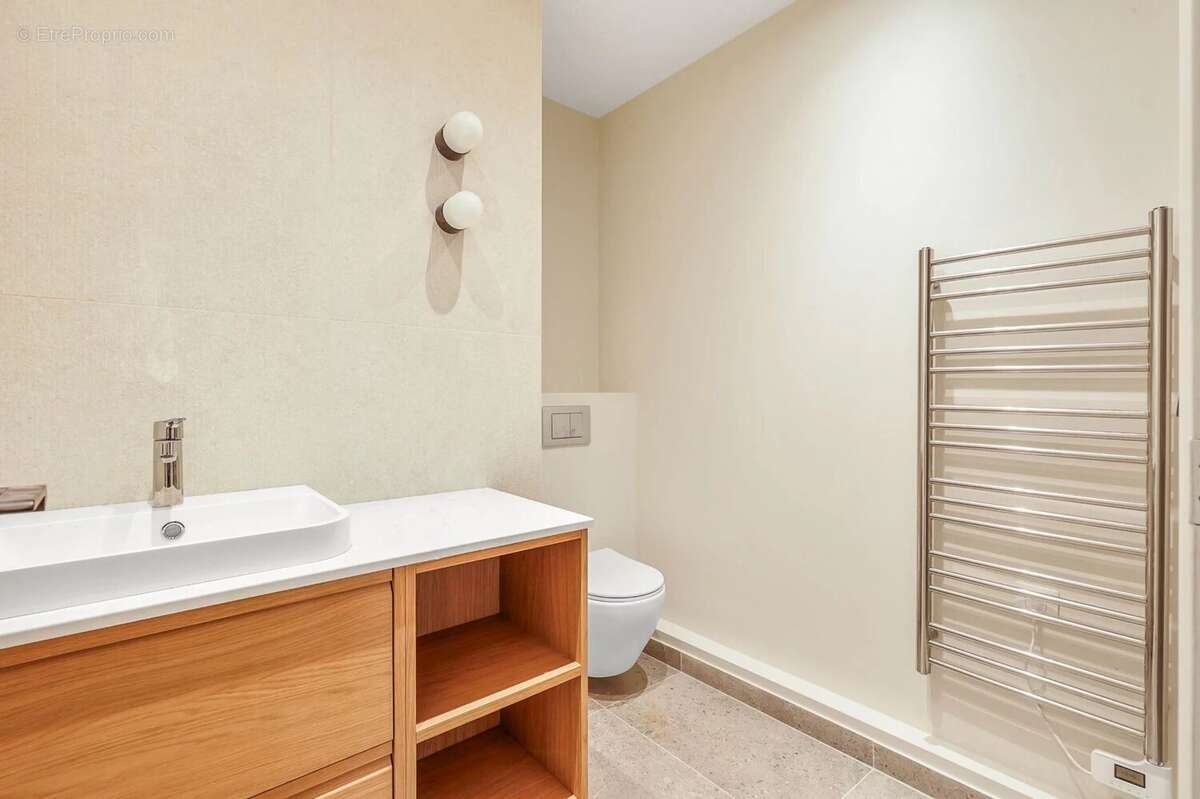 Appartement à PARIS-9E