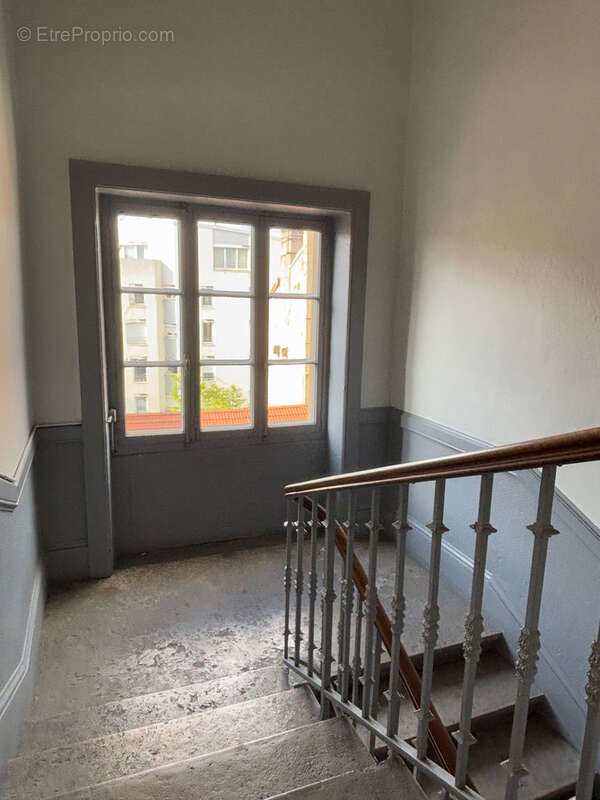 Appartement à SAINT-ETIENNE