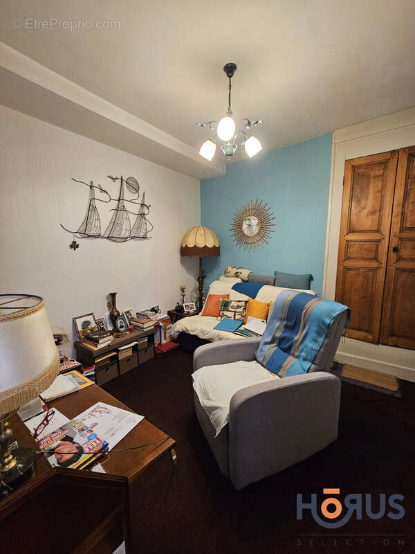 Maison 108 m² à Barbezieux-Saint-Hilaire  - photo 2