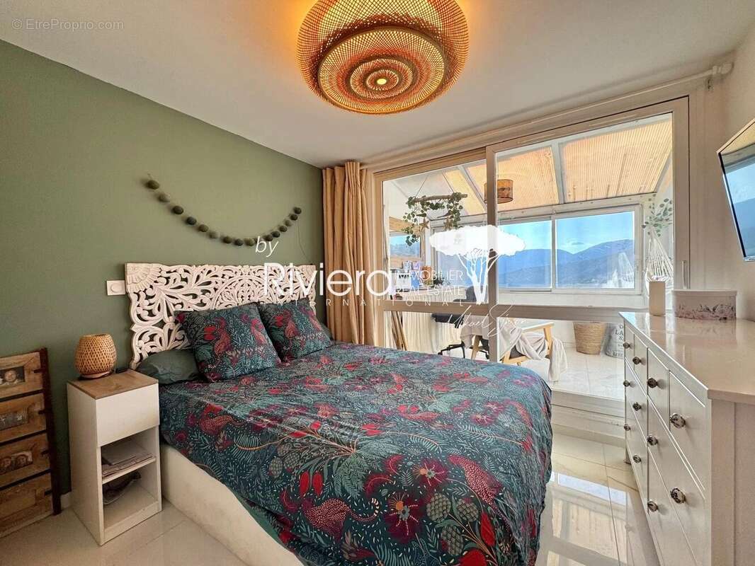 Appartement à LA CROIX-VALMER