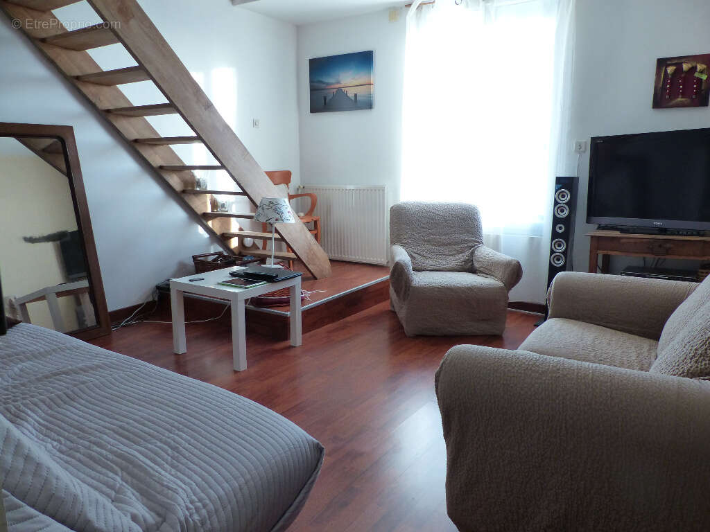 Maison à LA ROCHE-BLANCHE