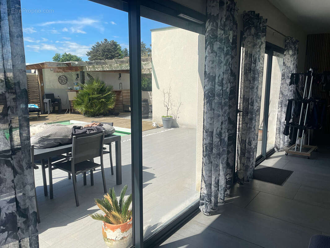 Maison à REVENTIN-VAUGRIS