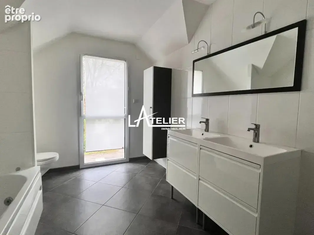 Sautron Cens maison 2007, 5 chambres, vie de plain-pied - photo 8