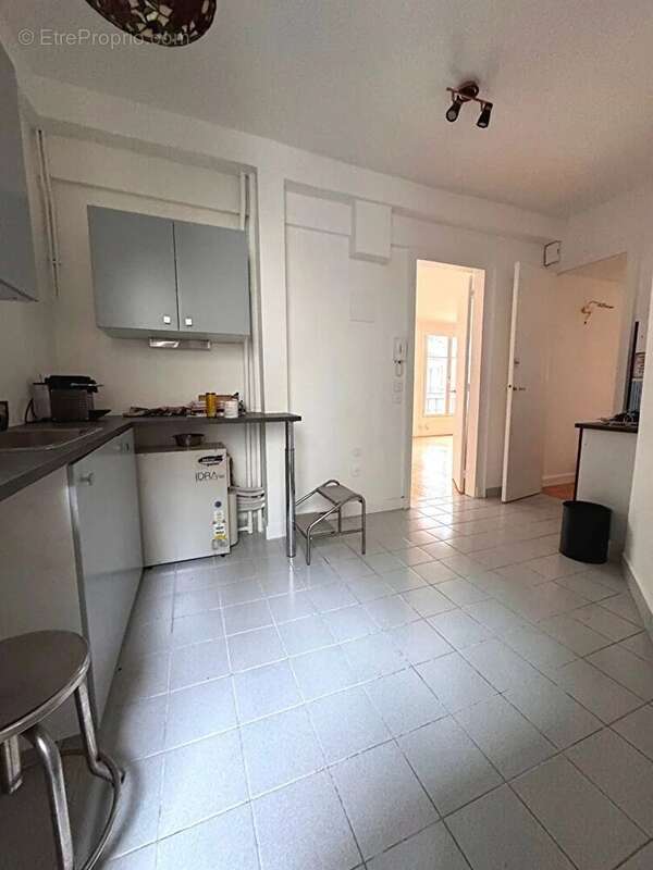 Appartement familial 3 pièces 63 m2 75016 Paris : - photo 3