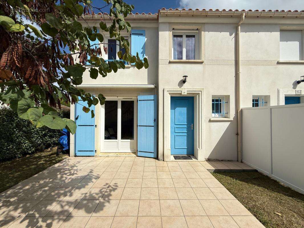 Maison à VAUX-SUR-MER
