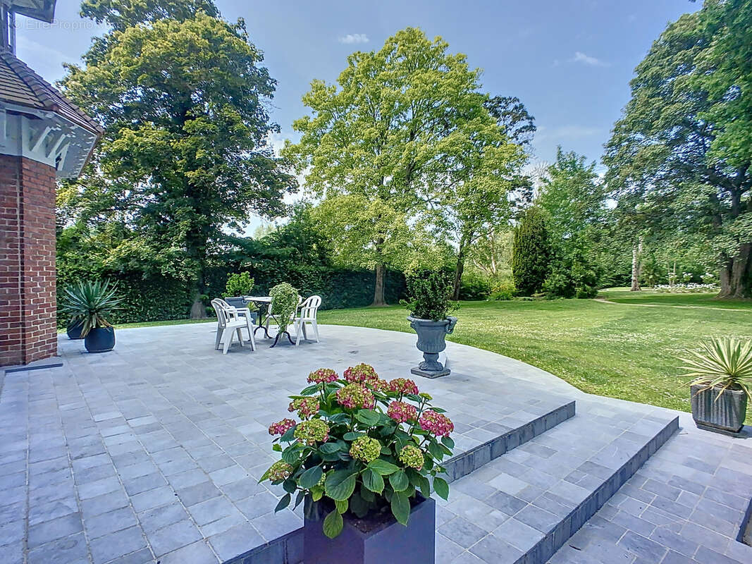 Maison à SAILLY-SUR-LA-LYS