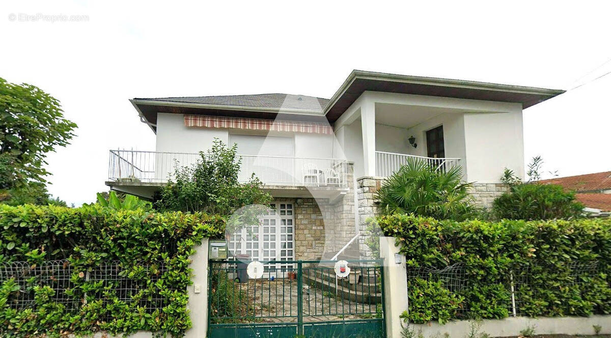 Maison à TARBES