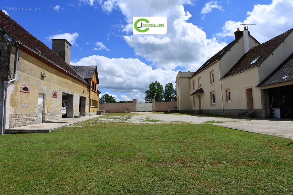 Maison à CHERREAU