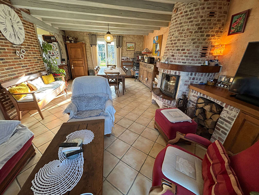 Maison à SAINTE-GENEVIEVE