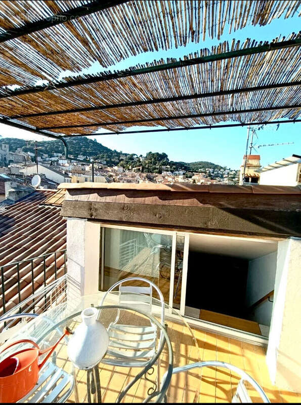 Appartement à HYERES