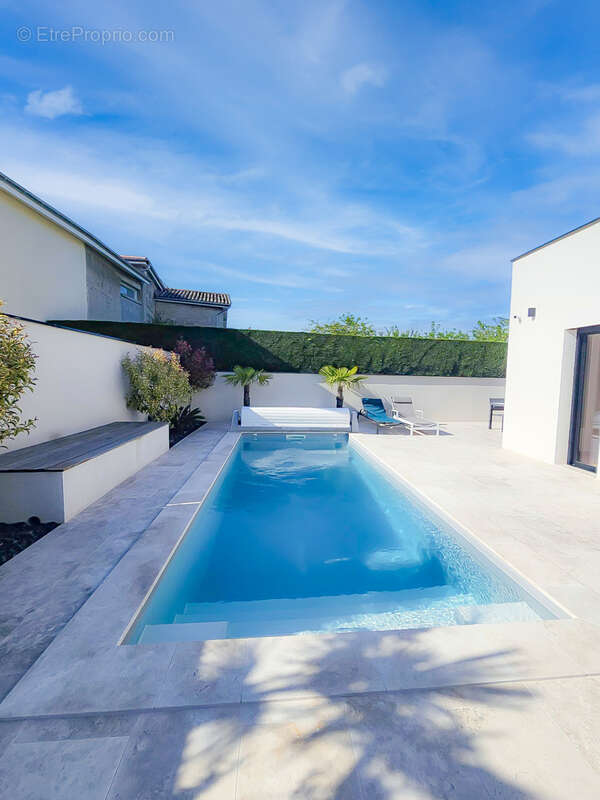 Maison à ROUSSILLON