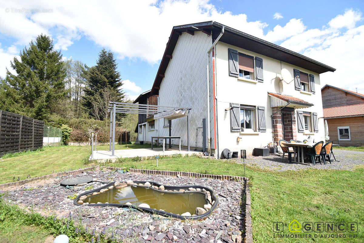 Maison à SAINT-LEONARD